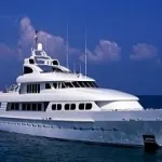 Super-Yacht